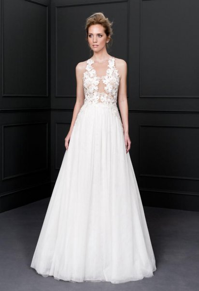 vicky martín berrocal, victoria es su nueva marca de vestidos de