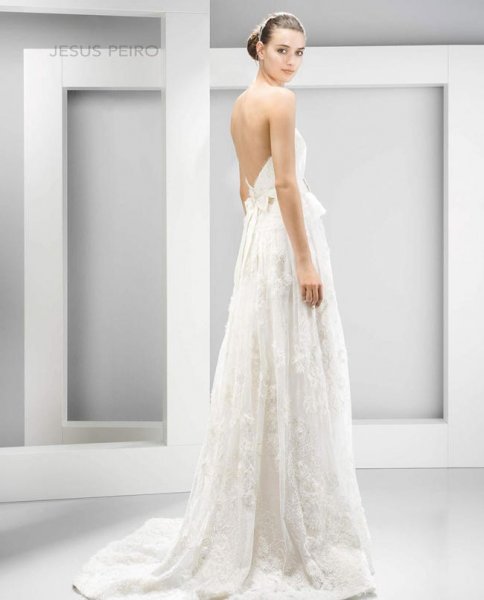 vestidos de novia con espalda al aire 2017, el toque de seducción