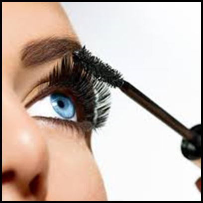 7 errores al aplicar la máscara de pestañas: forma del ojo