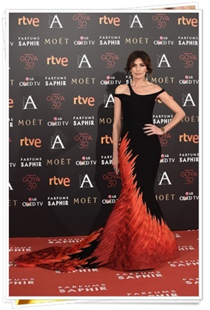 Las 10 madres famosas con más estilo: Nieves Álvarez