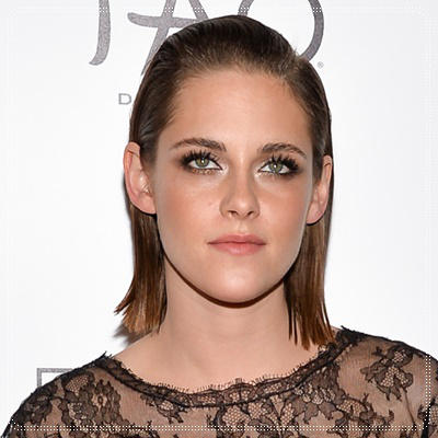Los 10 mejores peinados de Kristen Stewart: melena midi pulida