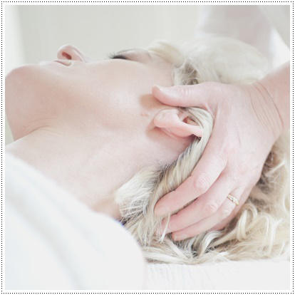Caída del pelo en otoño en mujeres: masajes