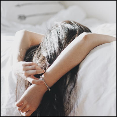 5 consejos de belleza para dormir fuera de casa y estar perfecta: toallitas