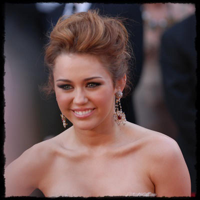 5 curiosidades de Miley Cyrus: brackets