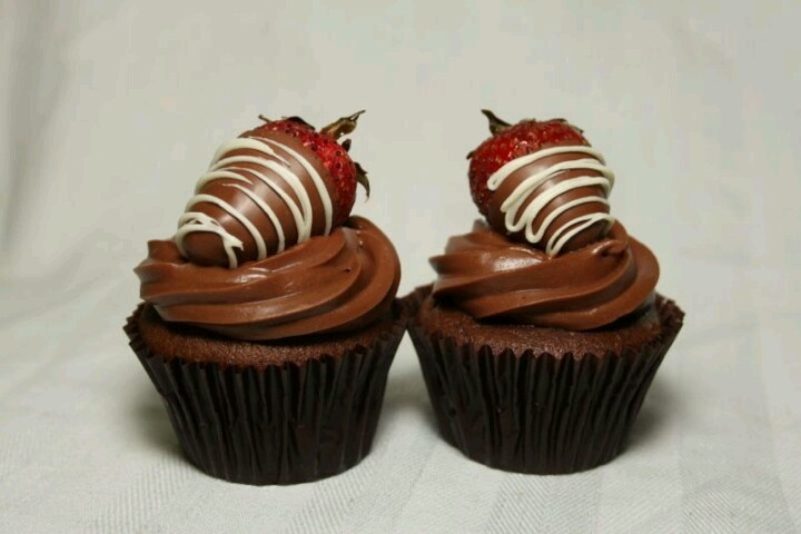 Cupcakes San Valentín: Chocolate y fresa