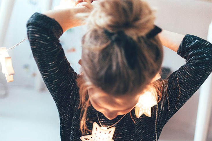 Peinados para niñas de Navidad, sencillos y con estilo ...