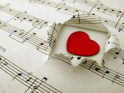 Canciones de amor para dedicar a un hombre: top 10