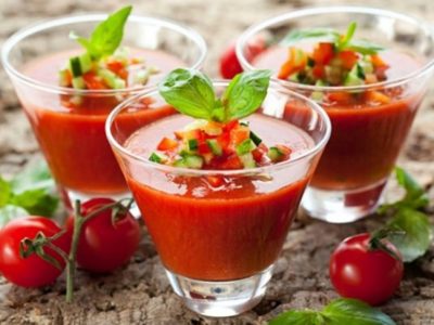 Gazpacho andaluz receta tradicional paso a paso