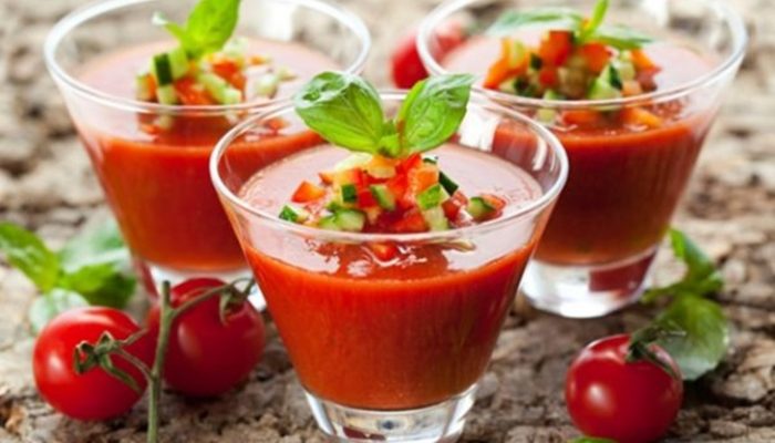 Gazpacho andaluz receta tradicional paso a paso