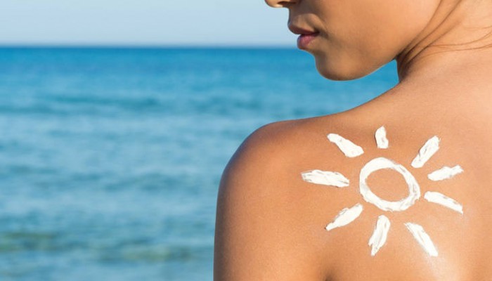 Cómo cuidar la piel en verano: Trucos para mantenerla hidratada