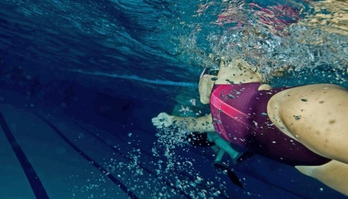 Natación: Técnicas de perfeccionamiento y ejercicios