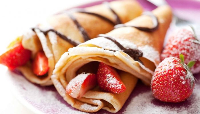 Crepes de chocolate con fresas: Receta fácil y dulce