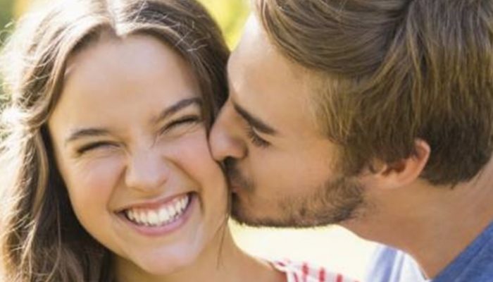 Te quiere como amiga o algo más: Claves para descubrirlo