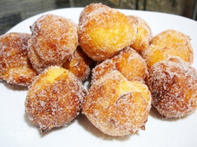 Buñuelos de viento con crema pastelera: Receta fácil y rápida