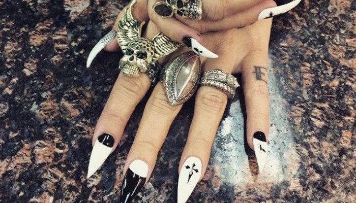 Uñas Halloween: Nail Art para una manicura de miedo