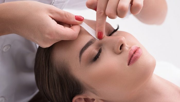 Cómo depilarse las cejas según la forma de la cara