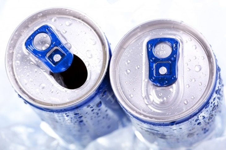 Bebidas energéticas: Peligros y riesgos para los consumidores