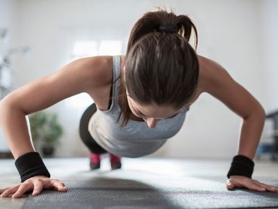 Ejercicios quemagrasas: tablas para hacer en casa