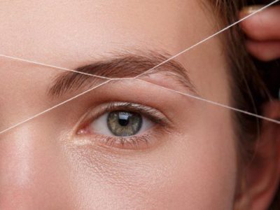 Depilación de las cejas con hilo paso a paso: Trucos y consejos