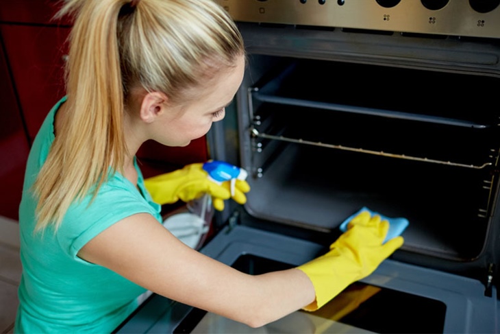 Cómo limpiar el horno de forma efectiva y ecológica