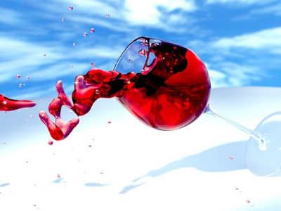 Cómo quitar manchas de vino de la ropa: Trucos infalibles