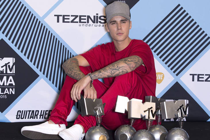 Justin Bieber triunfador en los MTV EMA 2015