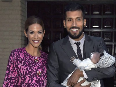 Tamara Gorro y Ezequiel Garay felices en el bautizo de Shaila