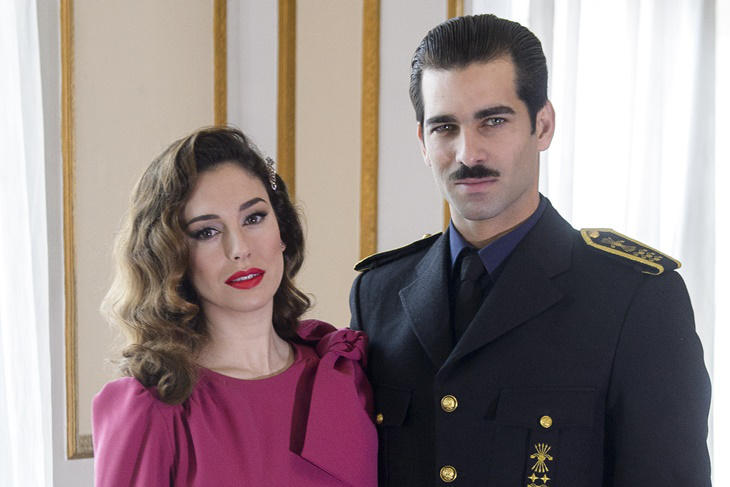 Blanca Suárez y Rubén Cortada elegantes en la presentación de su serie