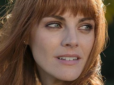 Amaia Salamanca cambia de look en la serie 'La Embajada'