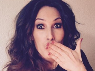 Malú celebra su cumpleaños ¡desayunando tarta!