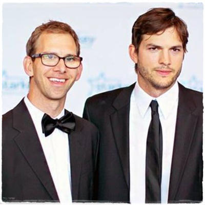10 famosos con hermanos gemelos o mellizos: Ashton Kutcher y Michael