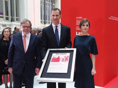 La Reina Letizia con nuevo look en el 40º Aniversario de El País