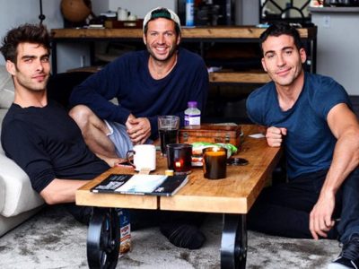Miguel Ángel Silvestre y Jon Kortajarena dos guapos disfrutando en Los Ángeles