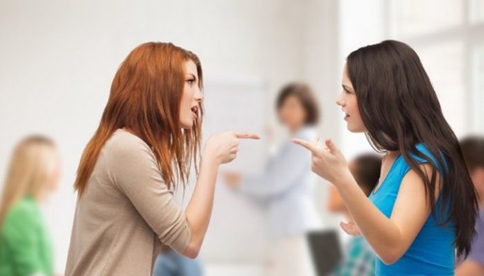 Cómo actuar con la novia de tu ex: Claves para salir airosa