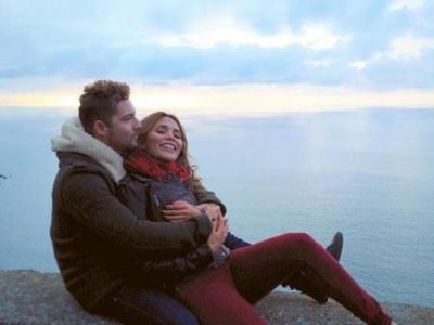 David Bisbal recibe la felicitación de Rosanna Zanetti y su hija