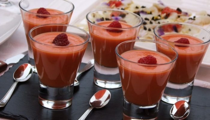 Gazpacho de frambuesa: Receta casera paso a paso
