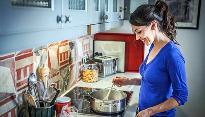 5 sitios clave donde encontrarás gérmenes en tu cocina