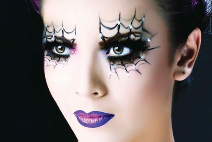 Maquillaje de ojos de bruja para Halloween: Trucos