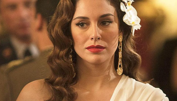 Blanca Suárez derrocha estilo en el primer capítulo de 'Lo que escondían sus ojos'