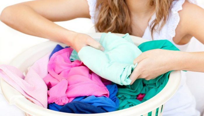 Remedios caseros para quitar las manchas difíciles de la ropa: Uno a uno