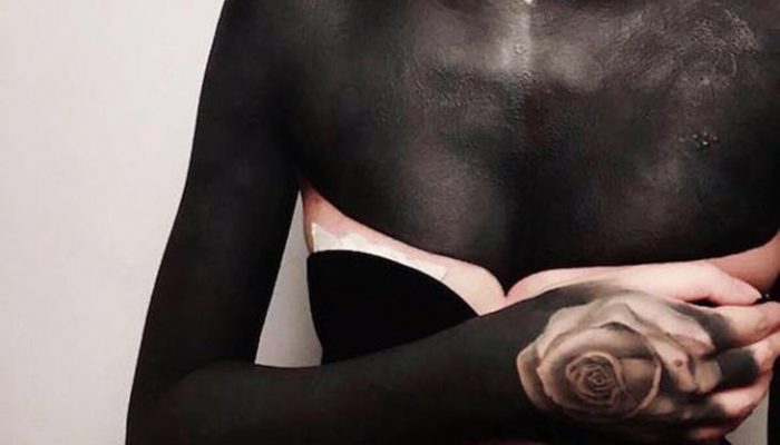 Tatuajes blackout, ¿cómo son estos tattoos extremos?