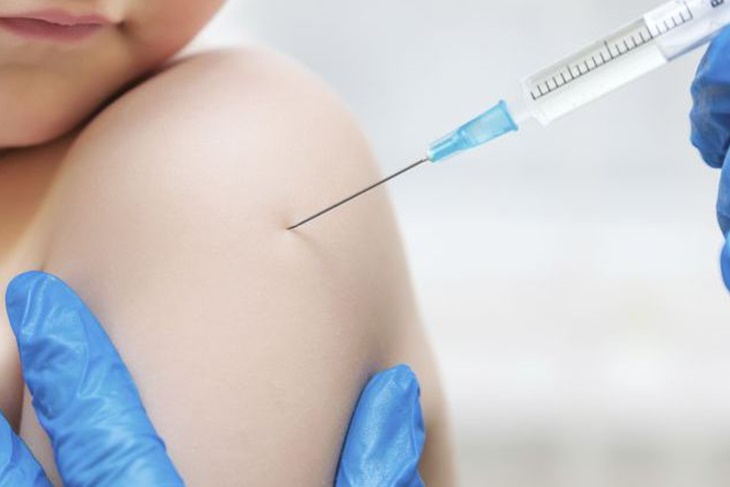 Vacuna de la meningitis B: Información, dosis y efectos secundarios