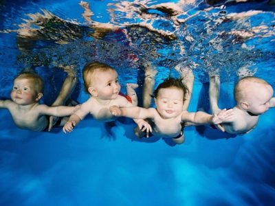 Beneficios de la natación para bebés: Uno a uno