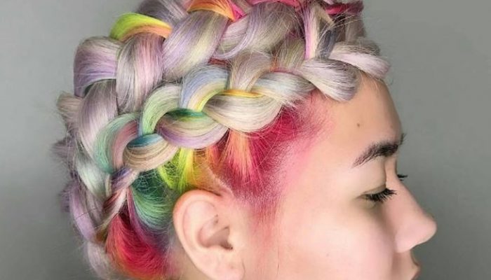 Color de pelo 2017, ¿te animas con la Rainbow Roots?