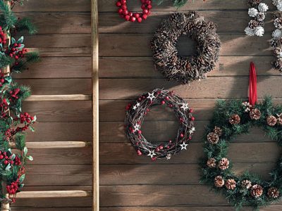 Adornos de Navidad, guirnaldas y coronas navideñas