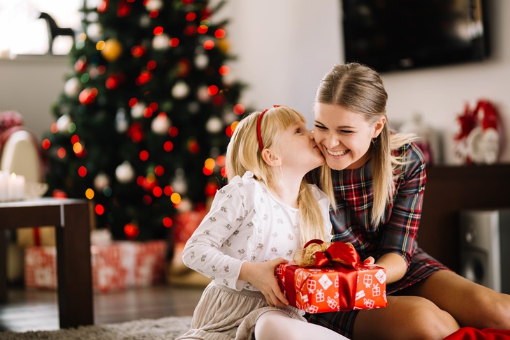 Niños en Navidad: ¿Conoces la regla de los cuatro regalos?
