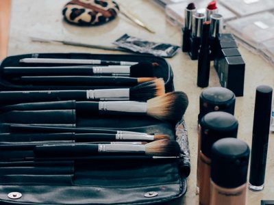 Trucos de maquillaje que dan profundidad y definen tu rostro