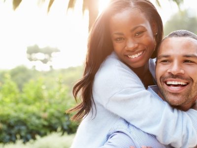 ¿El complemento perfecto para tu look? ¡Tu sonrisa!