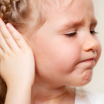 Cómo saber si mi hijo tiene problemas de audición