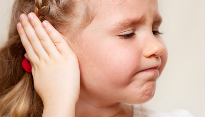 Cómo saber si mi hijo tiene problemas de audición